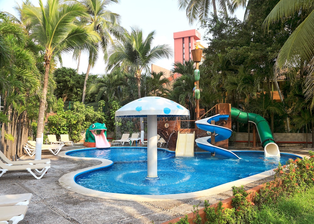 Emporio Ixtapa 38/50