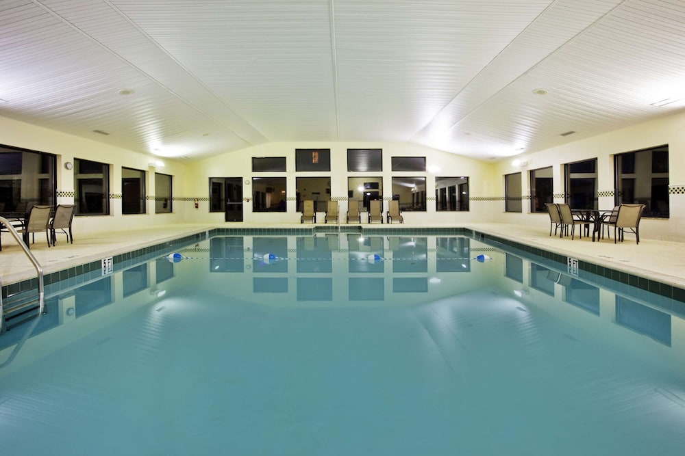 Country Inn and Suites By Radisson Atlanta Galleria/Ballpark GA 17/36