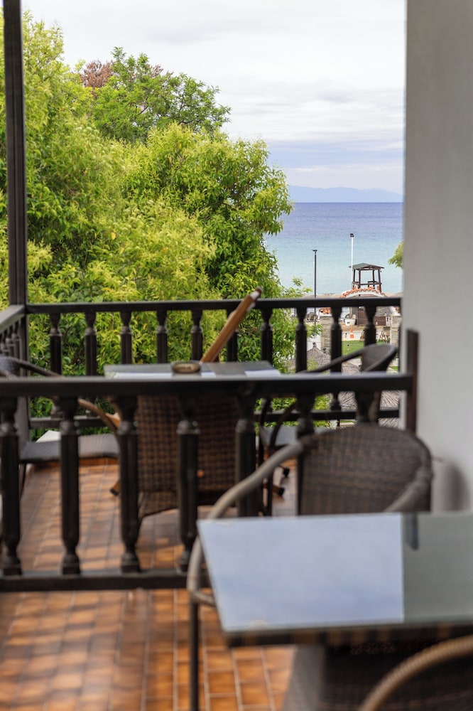 GEORGALAS SUN BEACH HOTEL 35/48