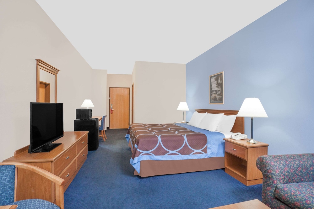 Super 8 By Wyndham Cobleskill Ny 7/29