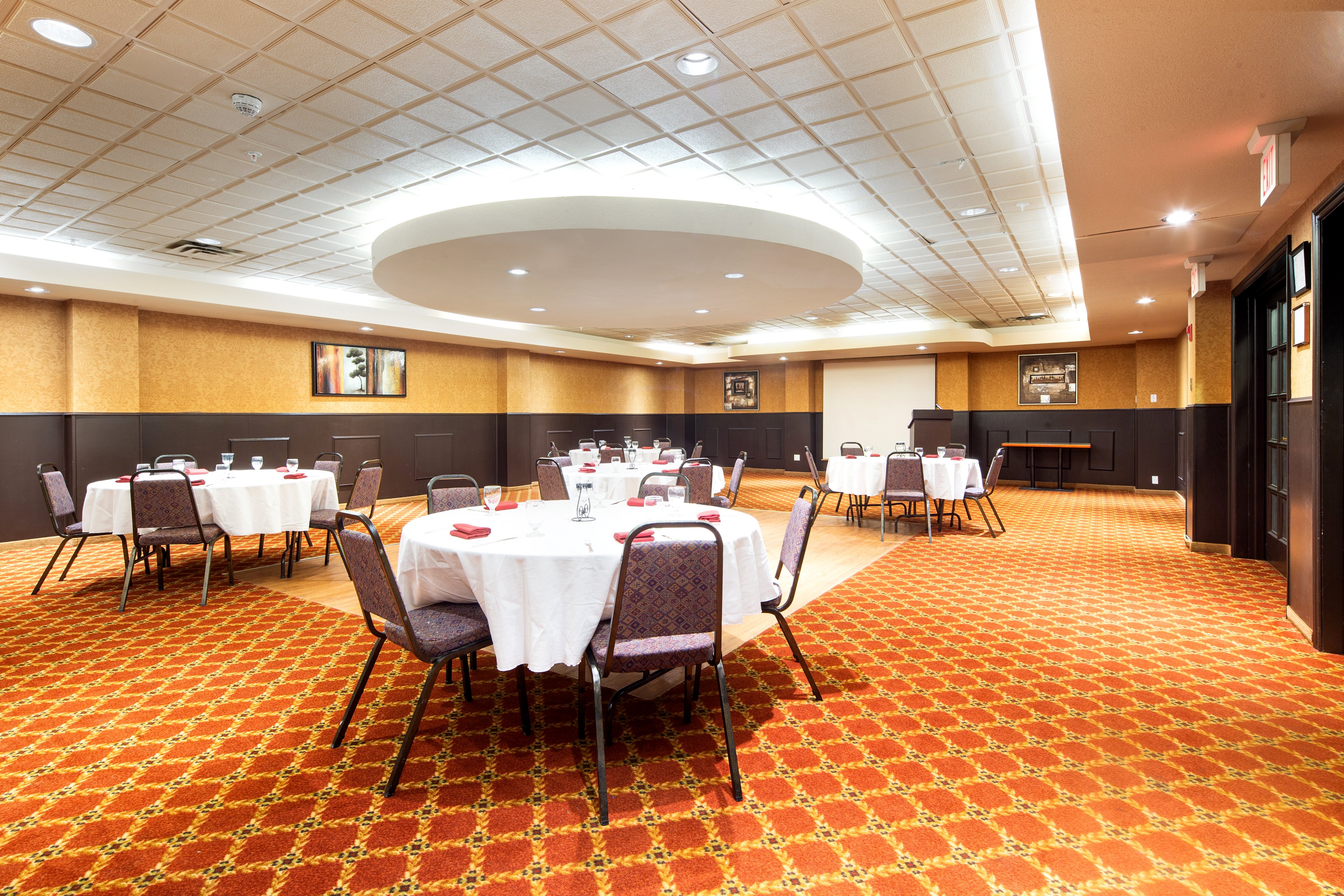 Holiday Inn Hinton 67/78