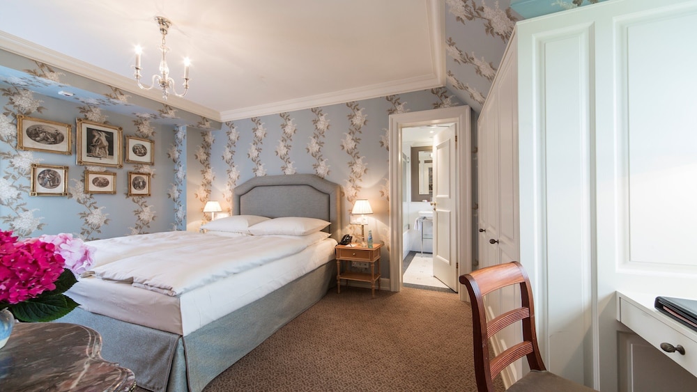 Schlosshotel Kronberg Hotel Frankfurt 7/50