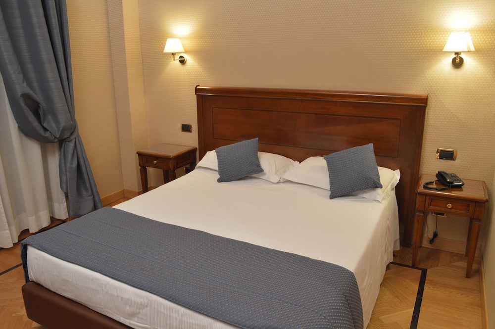 ECONOMY, DOUBLE BED