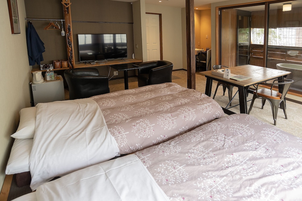 Type A, Twin Beds, Hot Spring Bath، Kusatsu Onsen Eidaya 4/6