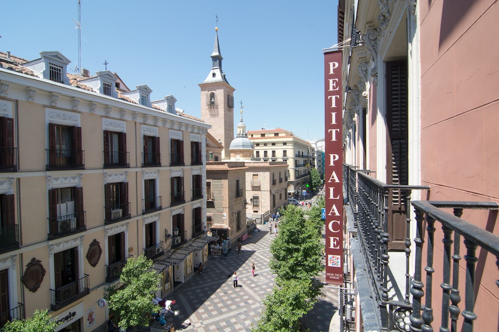 Petit Palace Arenal 42/50