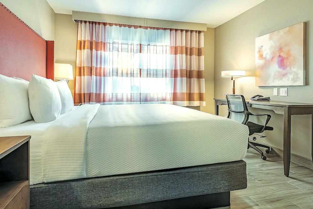La Quinta Inn And Suites By Wyndham Seattle Federal Way 35/49
