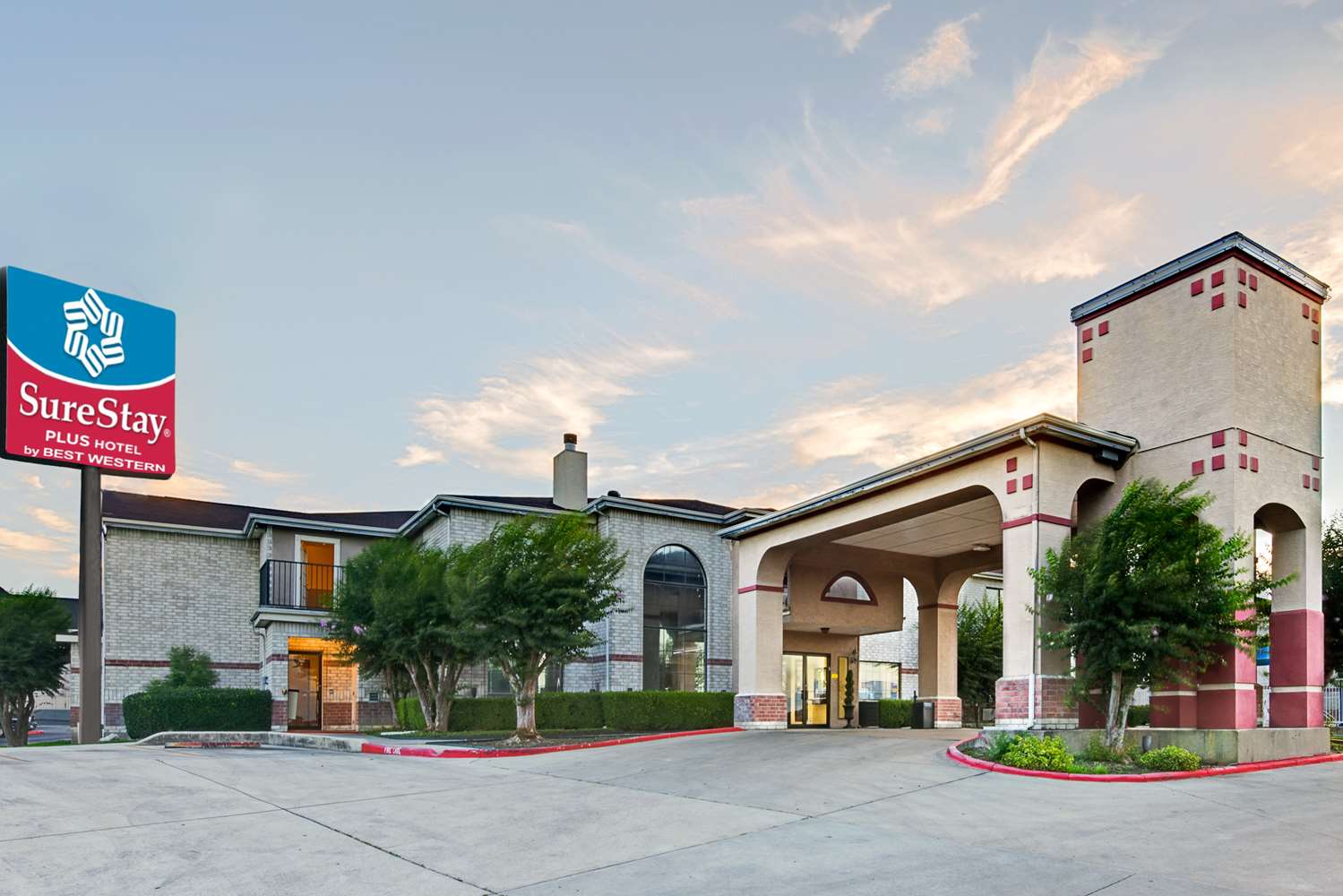 Surestay Plus Hotel By Best Western San Antonio North 281 N 2/28