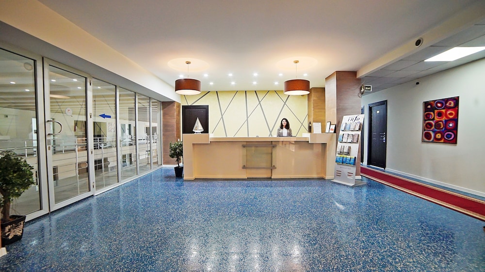 Mardi Plaza Hotel 4/50