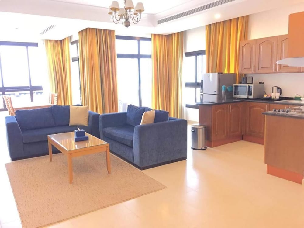 Roda Beach Resort 38/67