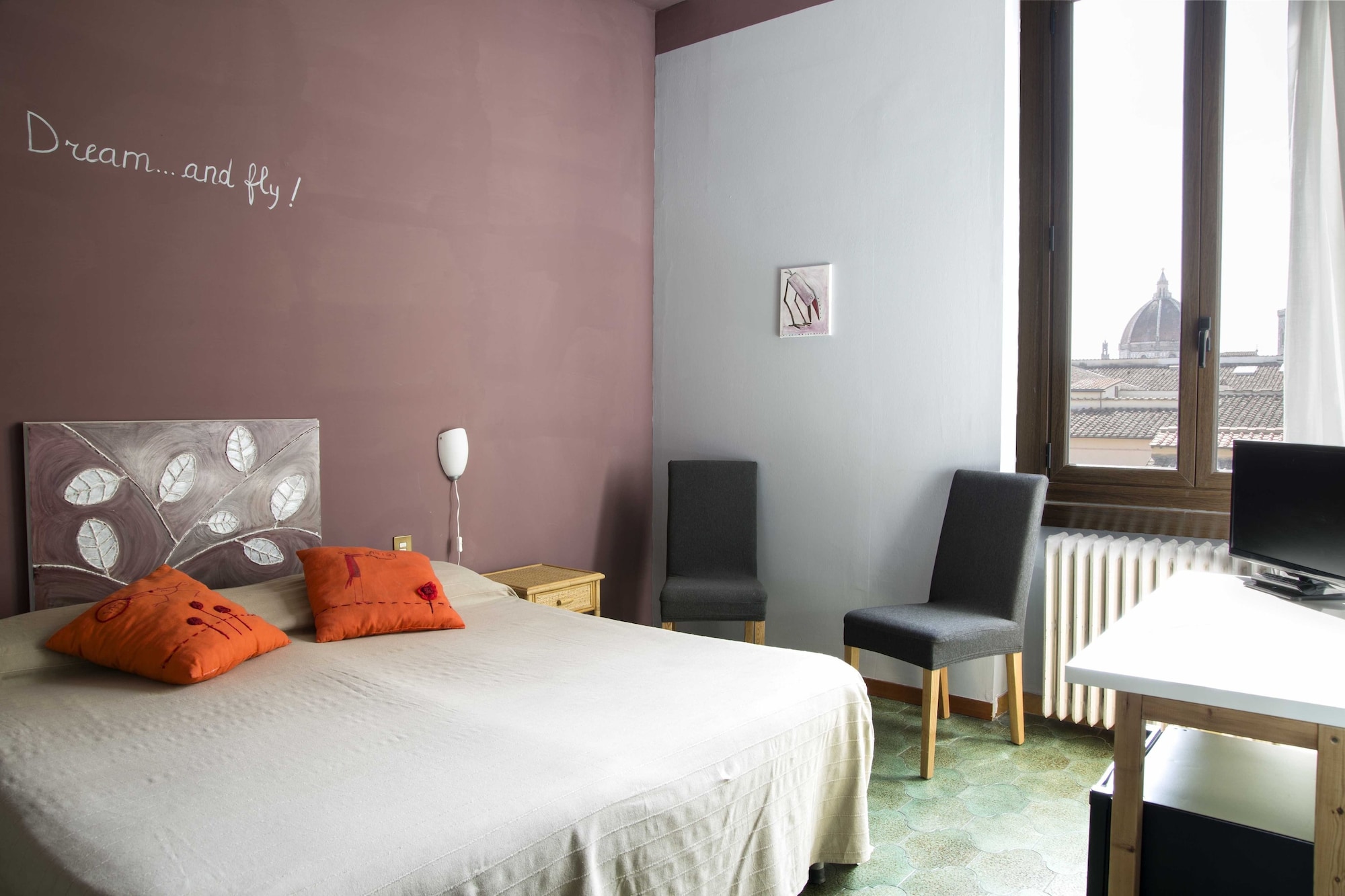 ROOM, TRIPLE