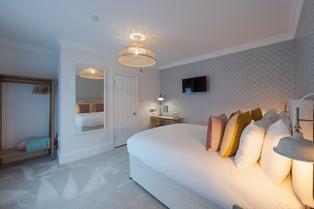 The Clarence Hotel 16/46