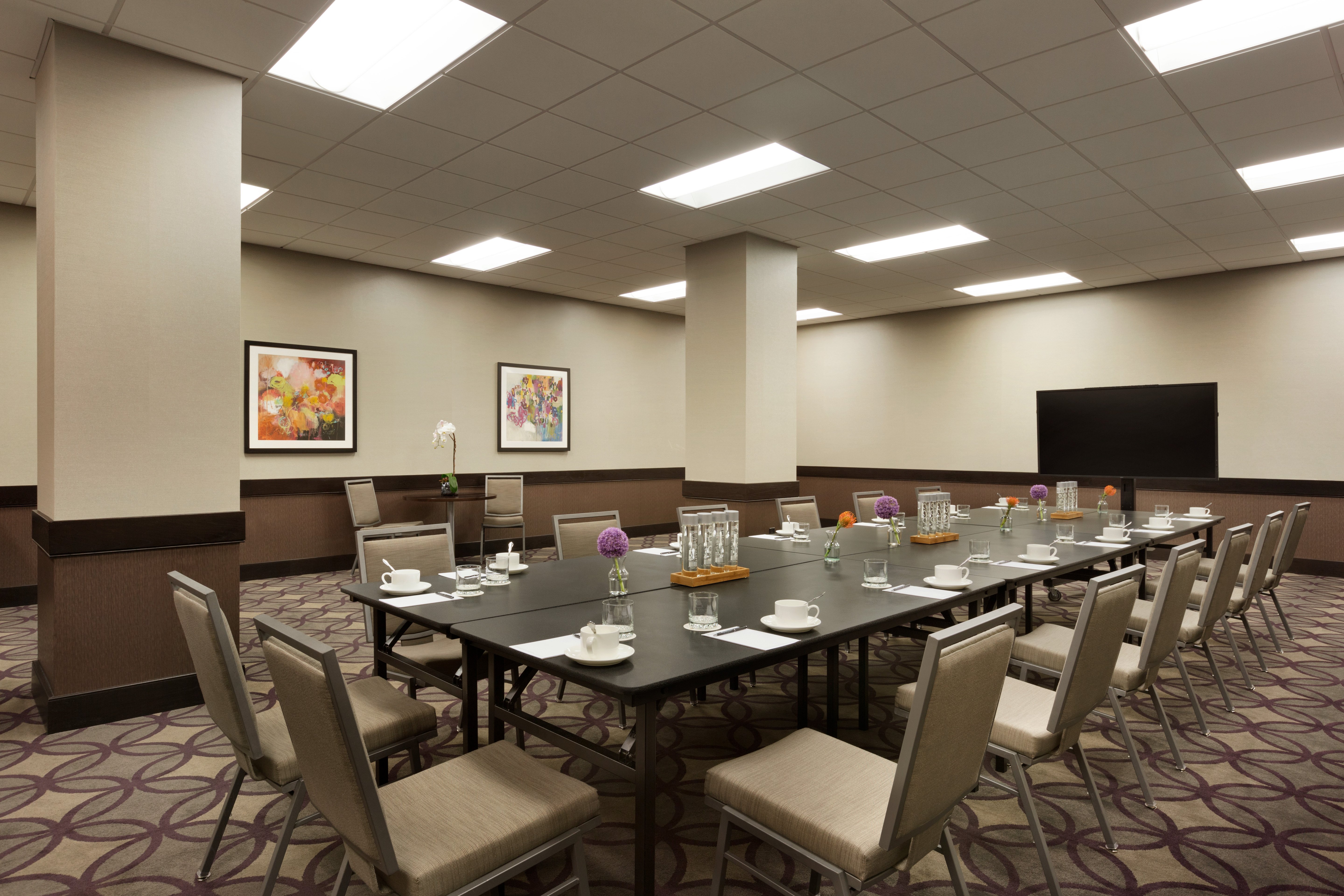 InterContinental Saint Paul Riverfront 63/77