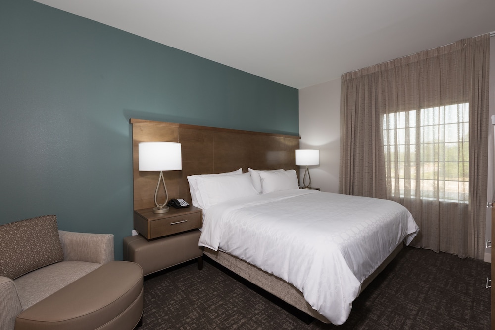 Staybridge Suites Lake Jackson 14/53