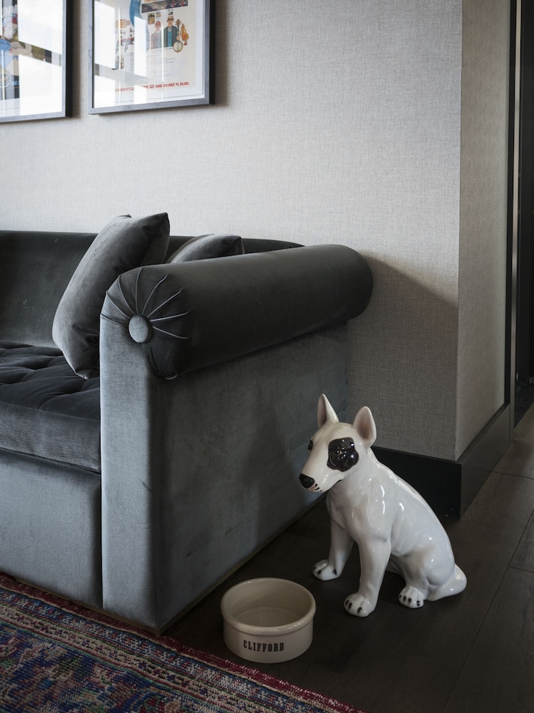 Kimpton Journeyman Hotel 37/80