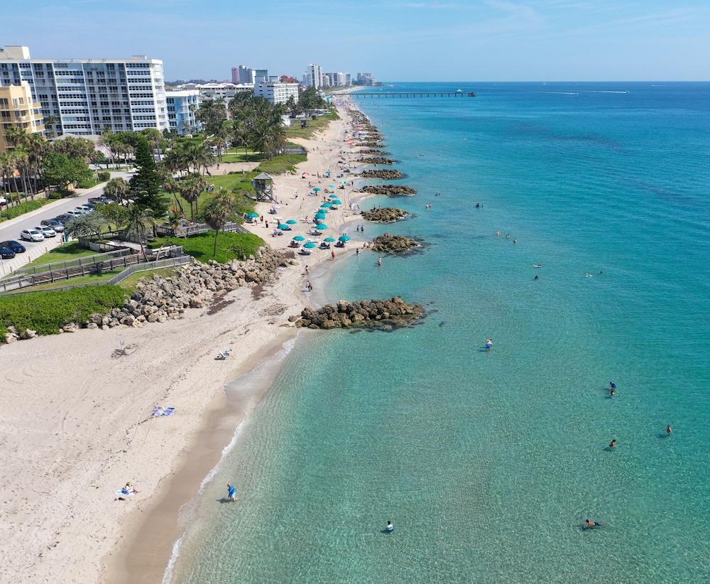 Tropic Isle Beach Resort 36/50