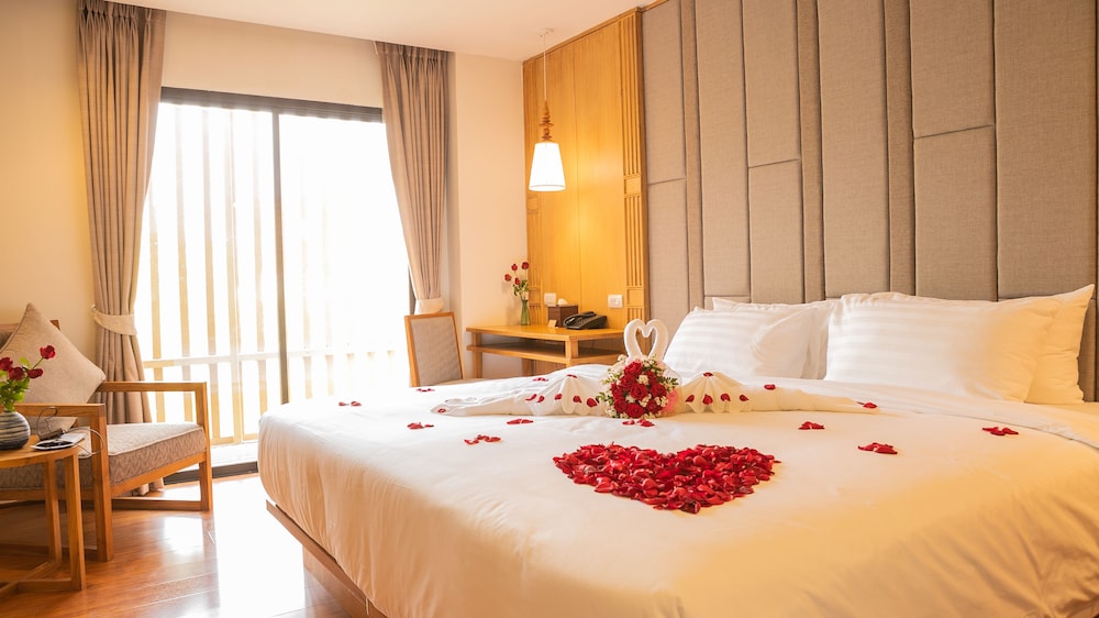 Lanna Thaphae Hotel 32/54