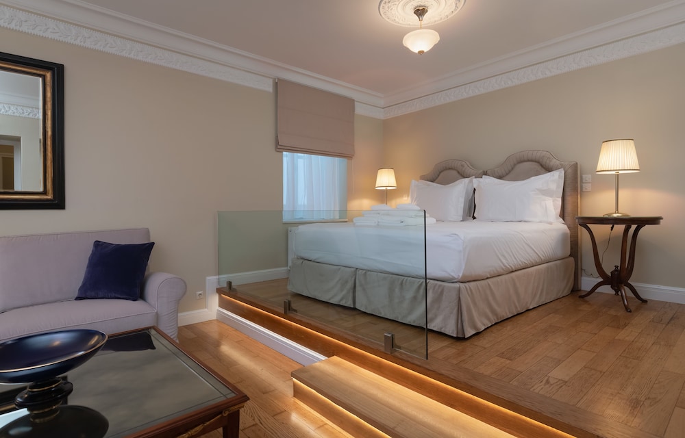 Noble Suites 15/68