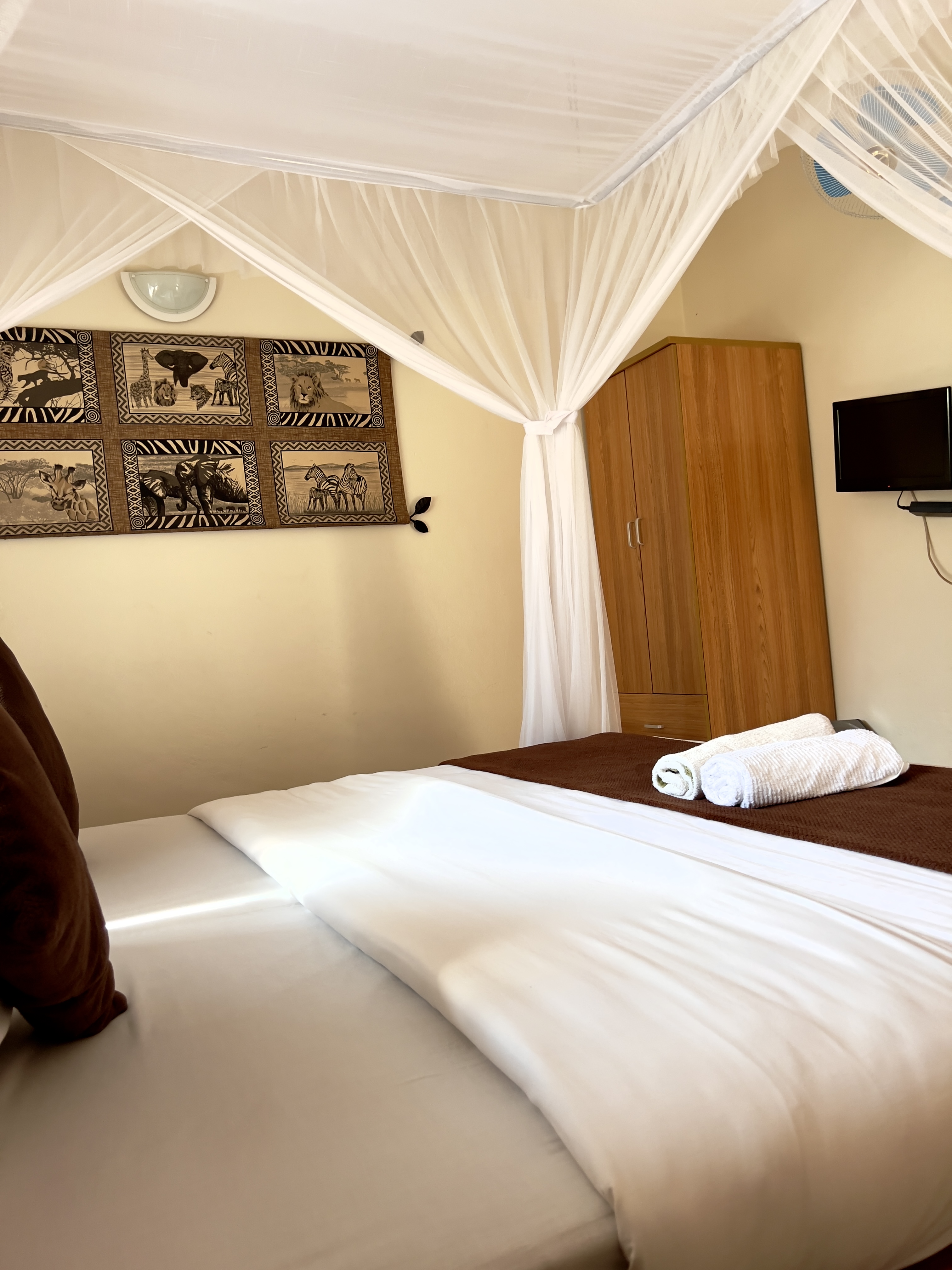 Sunset hotel Entebbe 10/35