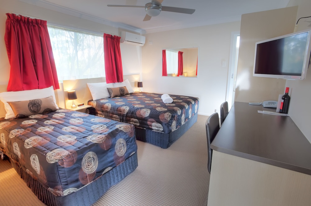 HIGH STREET MOTOR INN 12/61