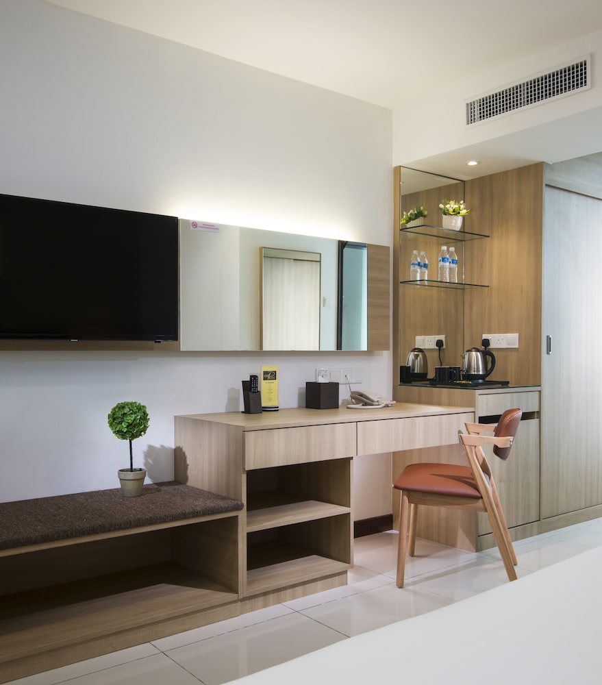 One Pacific Hotel Serviced Apartments 15/20