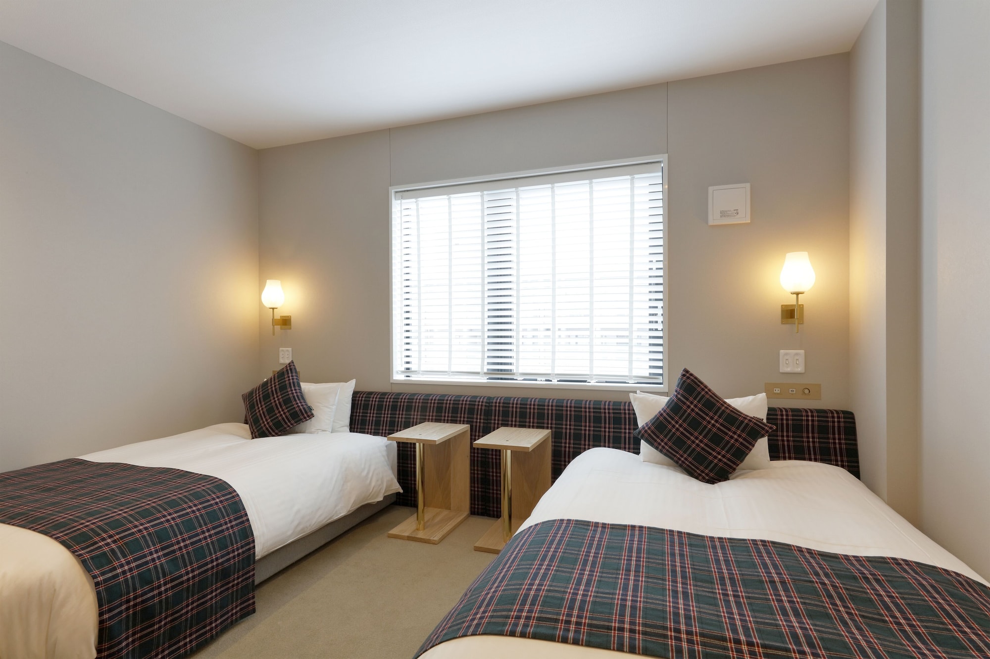 SUPERIOR, TWIN BEDS