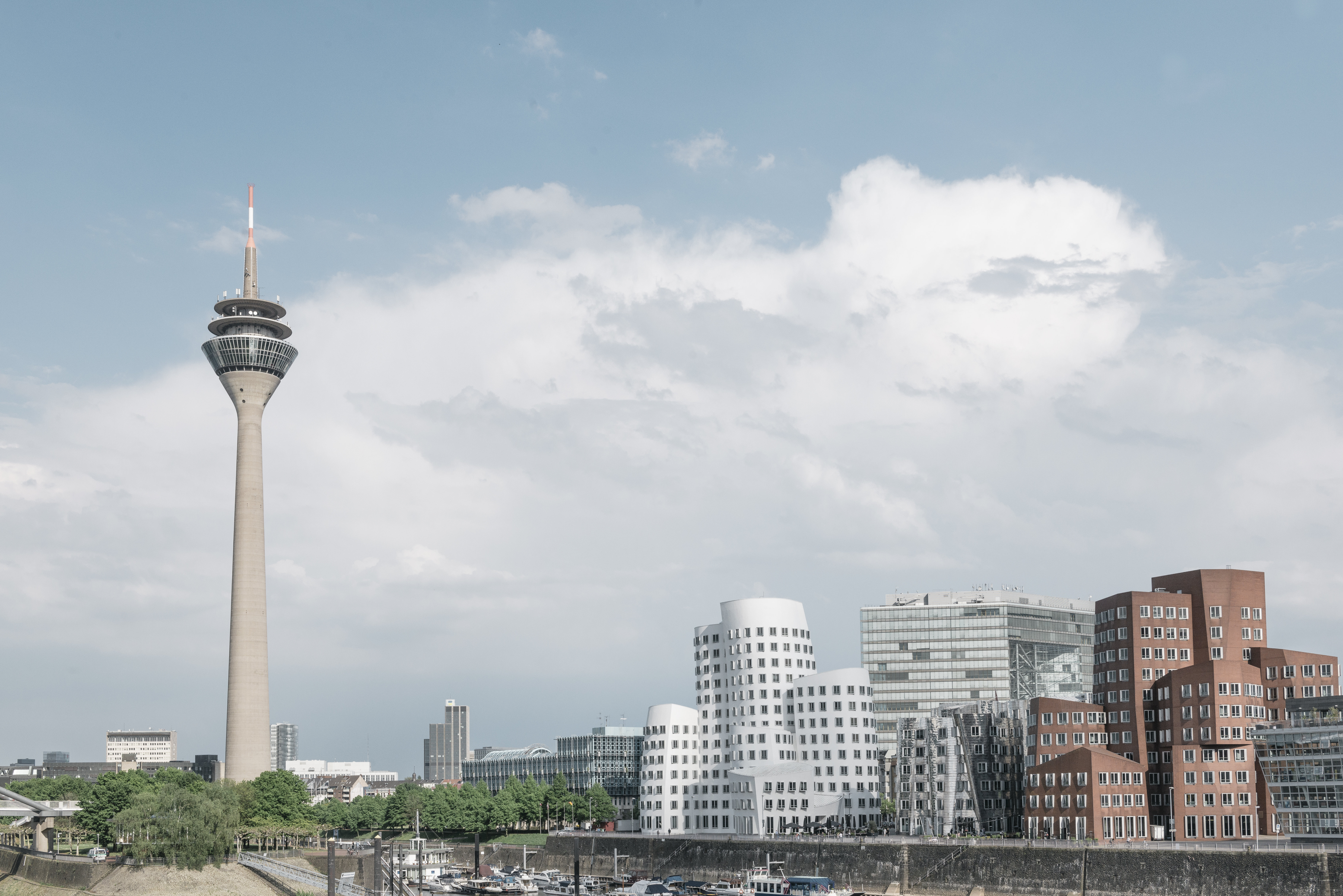 Holiday Inn Express Dusseldorf Hauptbahnhof 59/59