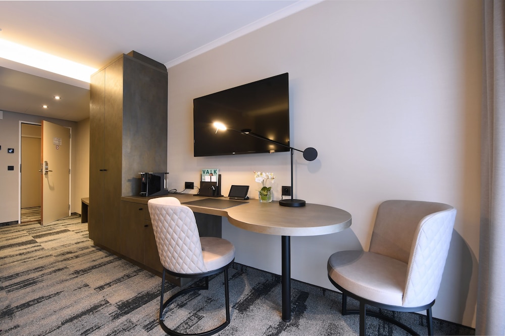 Hotel Charleroi Airport Van Der Valk 45/59