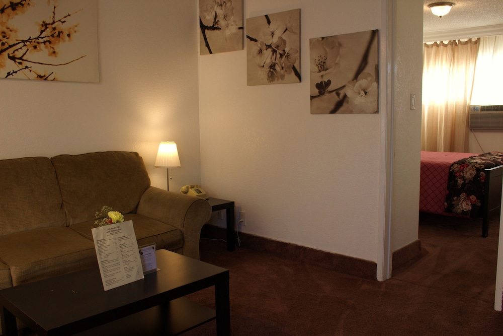 Tradewinds Allsuites Hotel 21/33