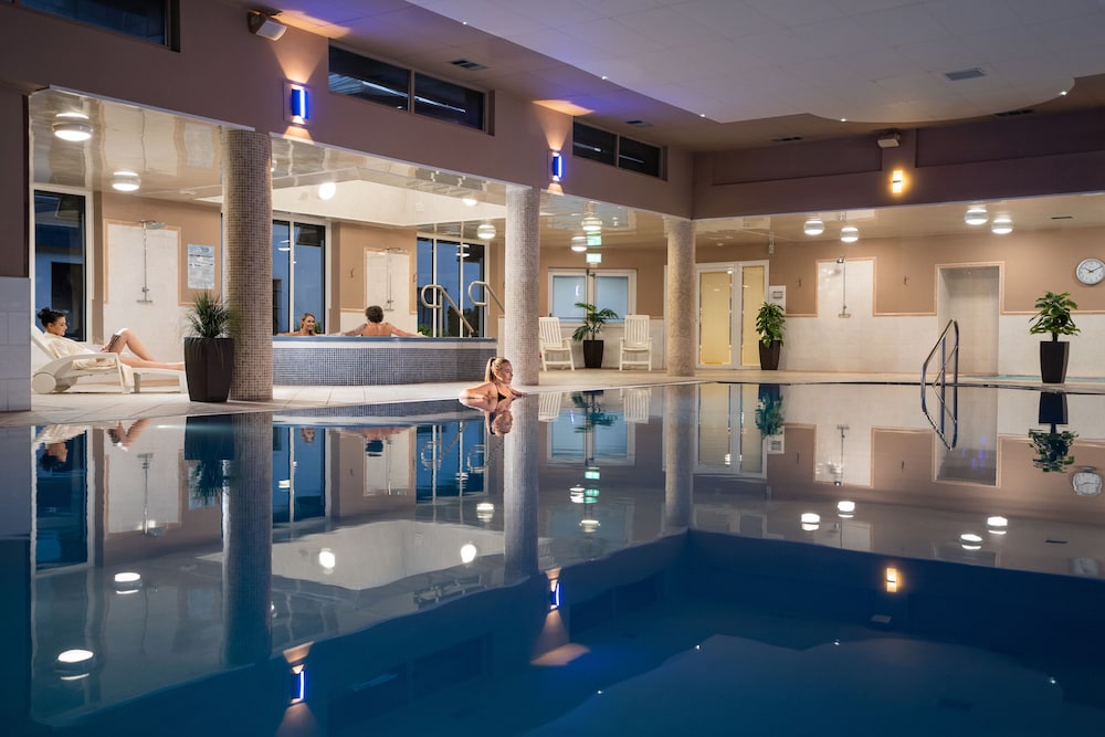 Burrendale Hotel Country Club & Spa 24/36