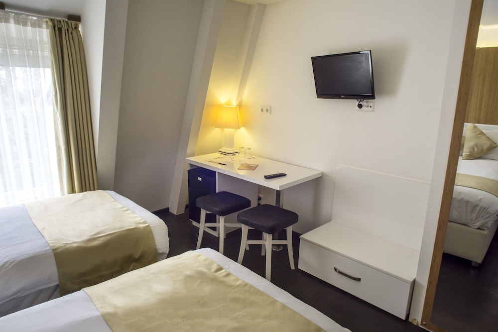 ROOM, SINGLE, SINGLE BED