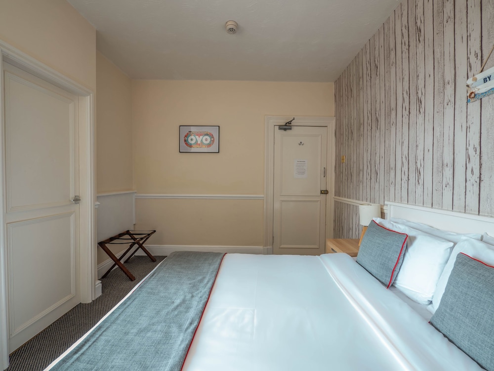 Oyo Pier Hotel Rhyl 17/40