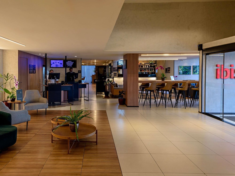 Ibis Sao Luis 42/64