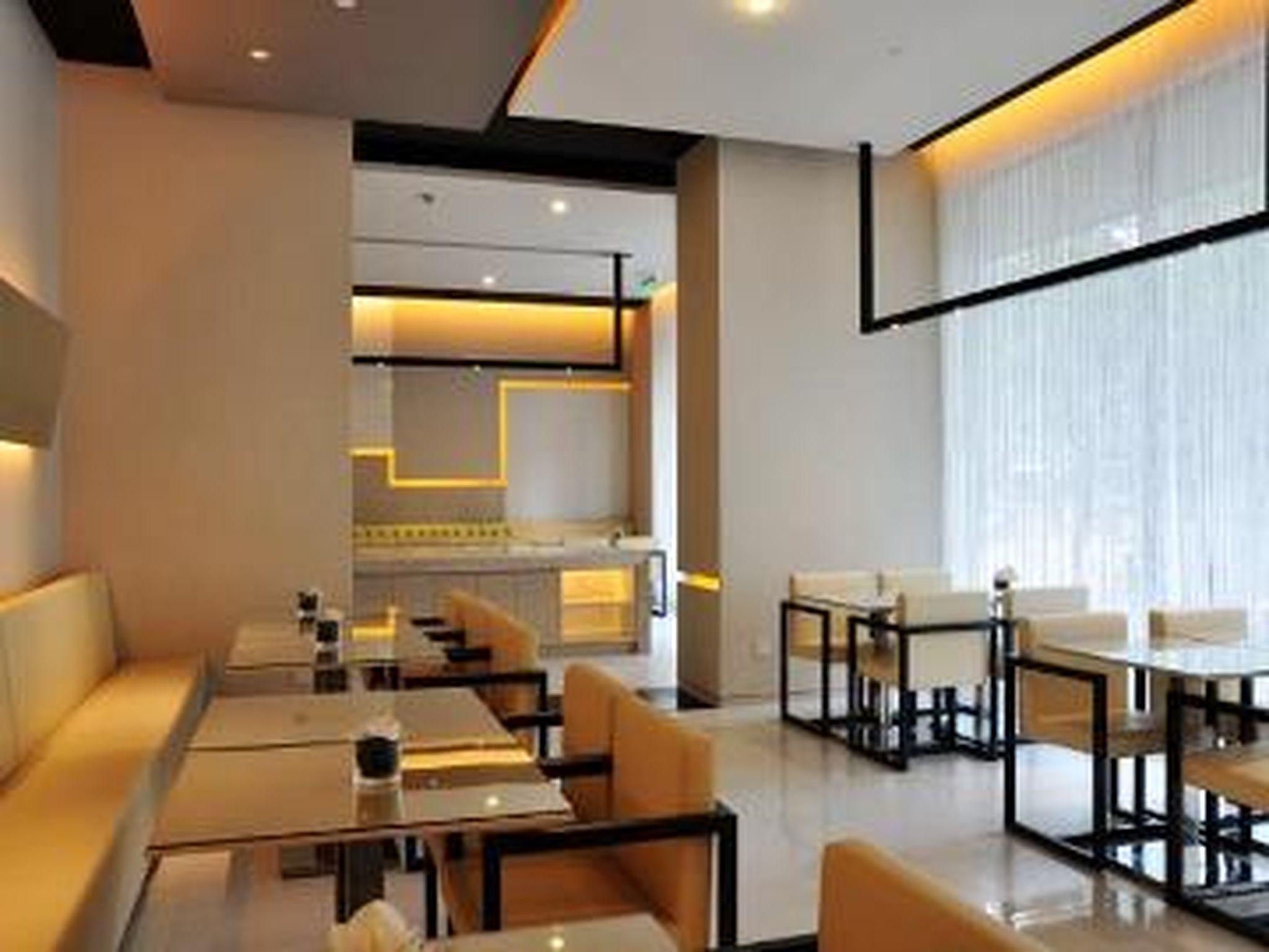 Jinjiang Inn Select (Xuzhou Suning Plaza Jianguo East Road) 48/55