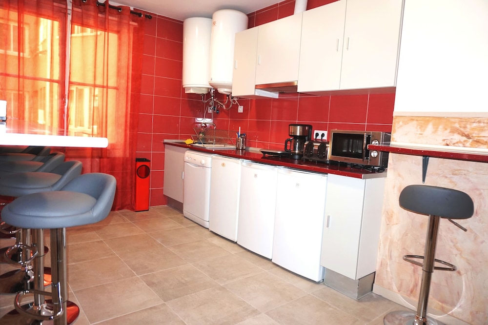 Mucho Madrid Hostel 4/49