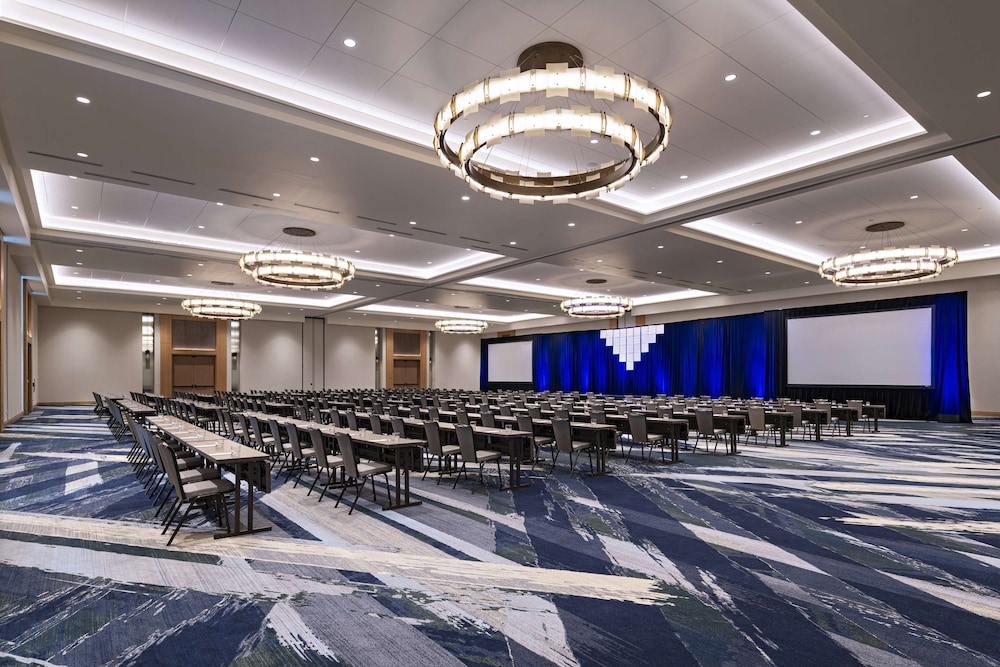 Hyatt Regency Conroe 36/45