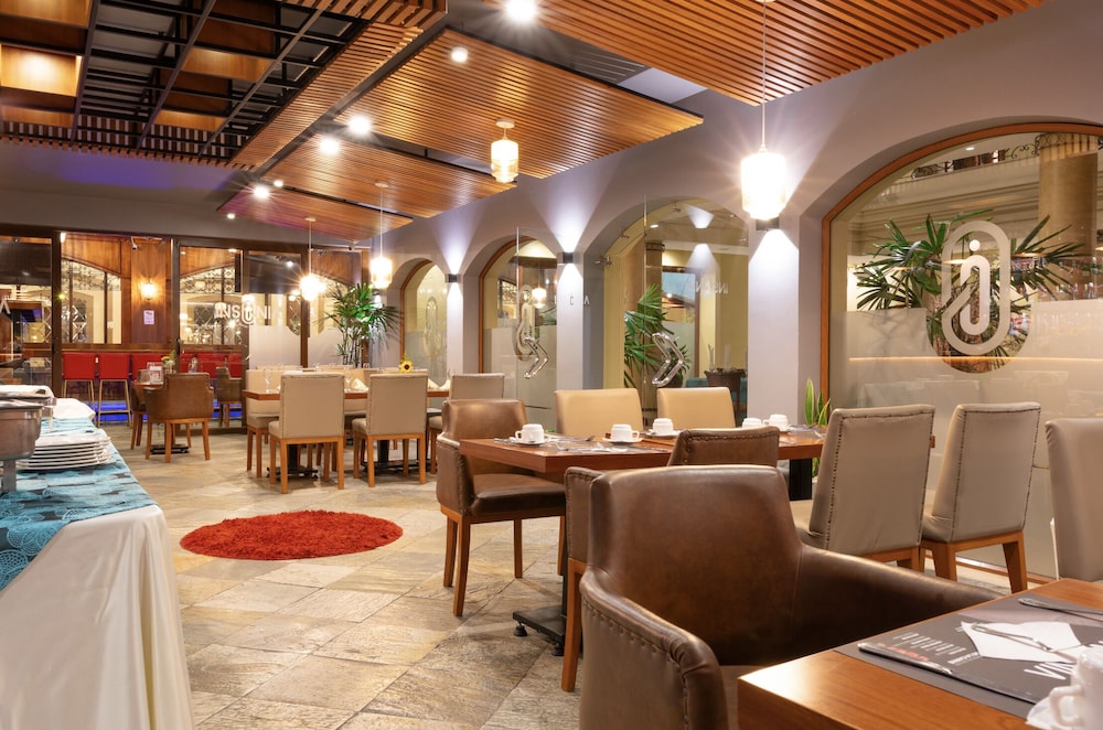 Grand Victoria Boutique Hotel 60/69