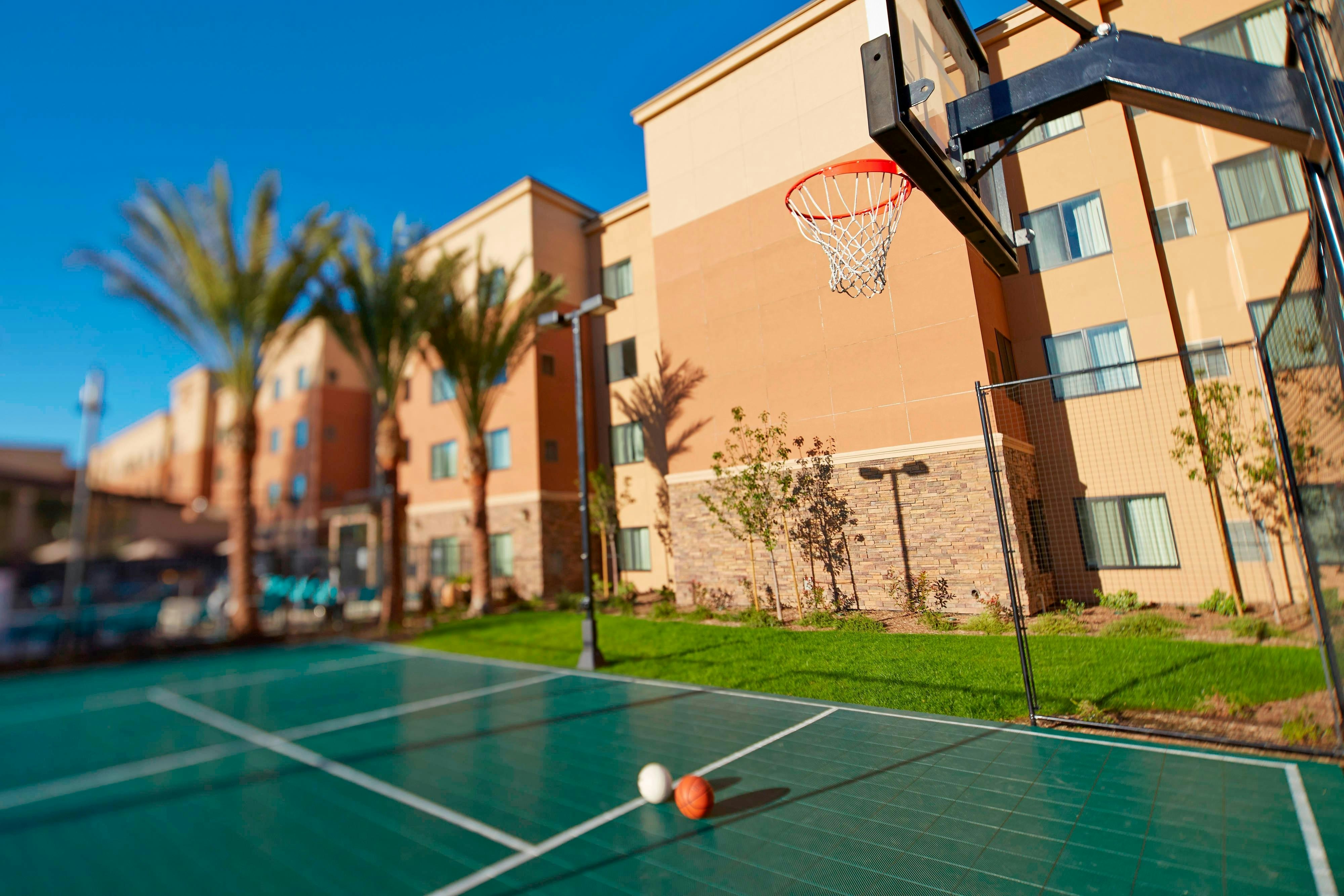 Residence Inn Los Angeles Redondo Beach 4/10