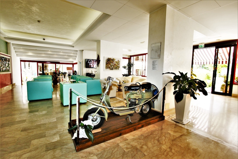 Hotel De Amicis 29/53