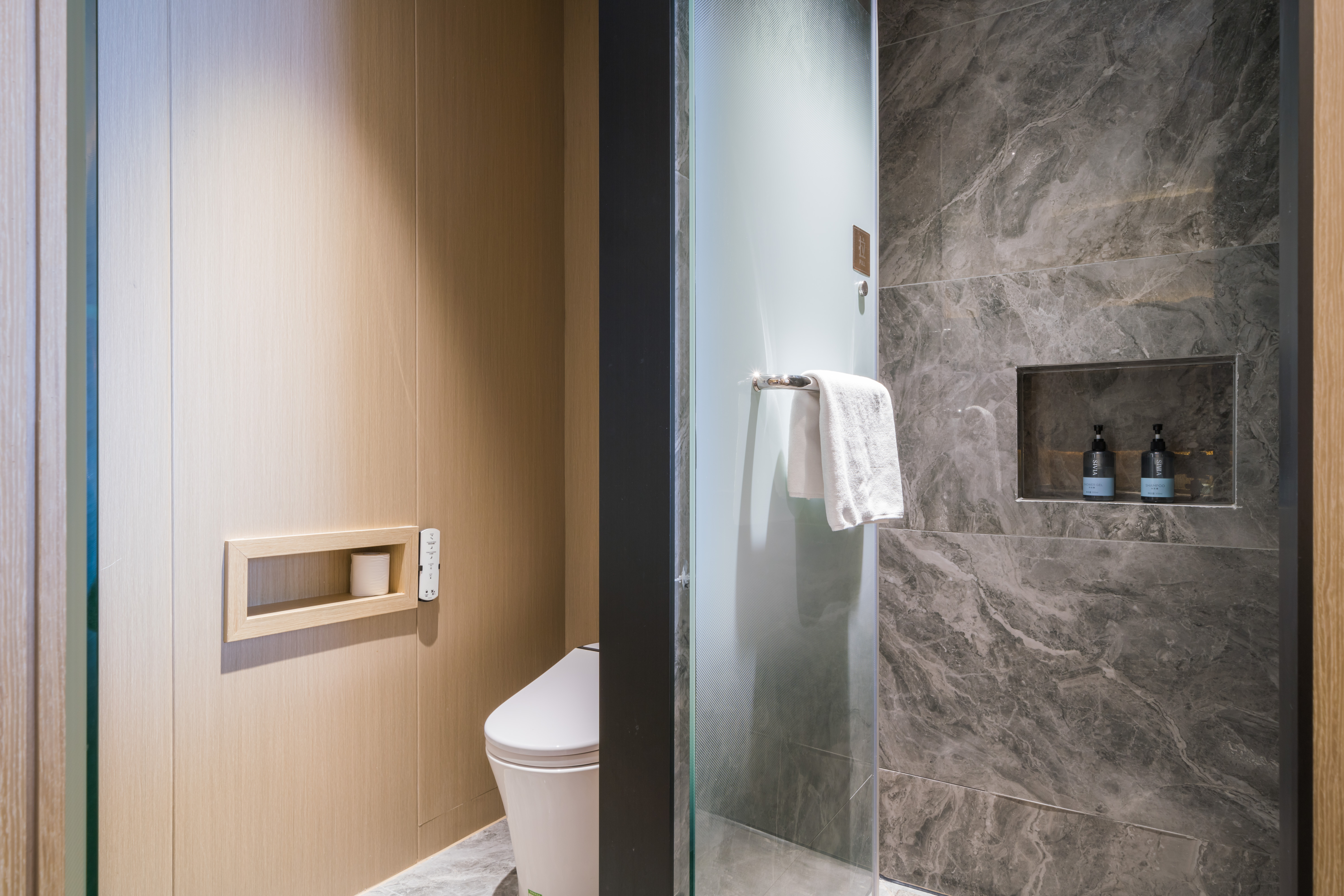 Rezen Hotel Jade Crystal 41/51