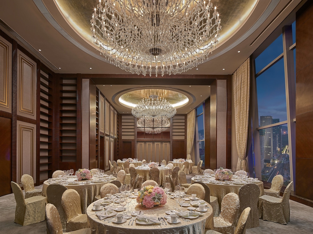Futian Shangri-La Shenzhen 55/70