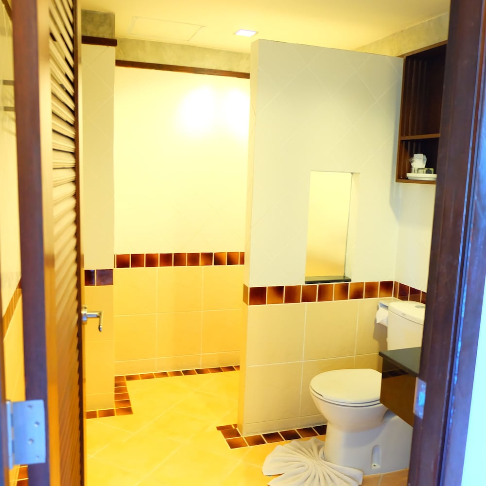 Lanta Mermaid Boutique House 13/74