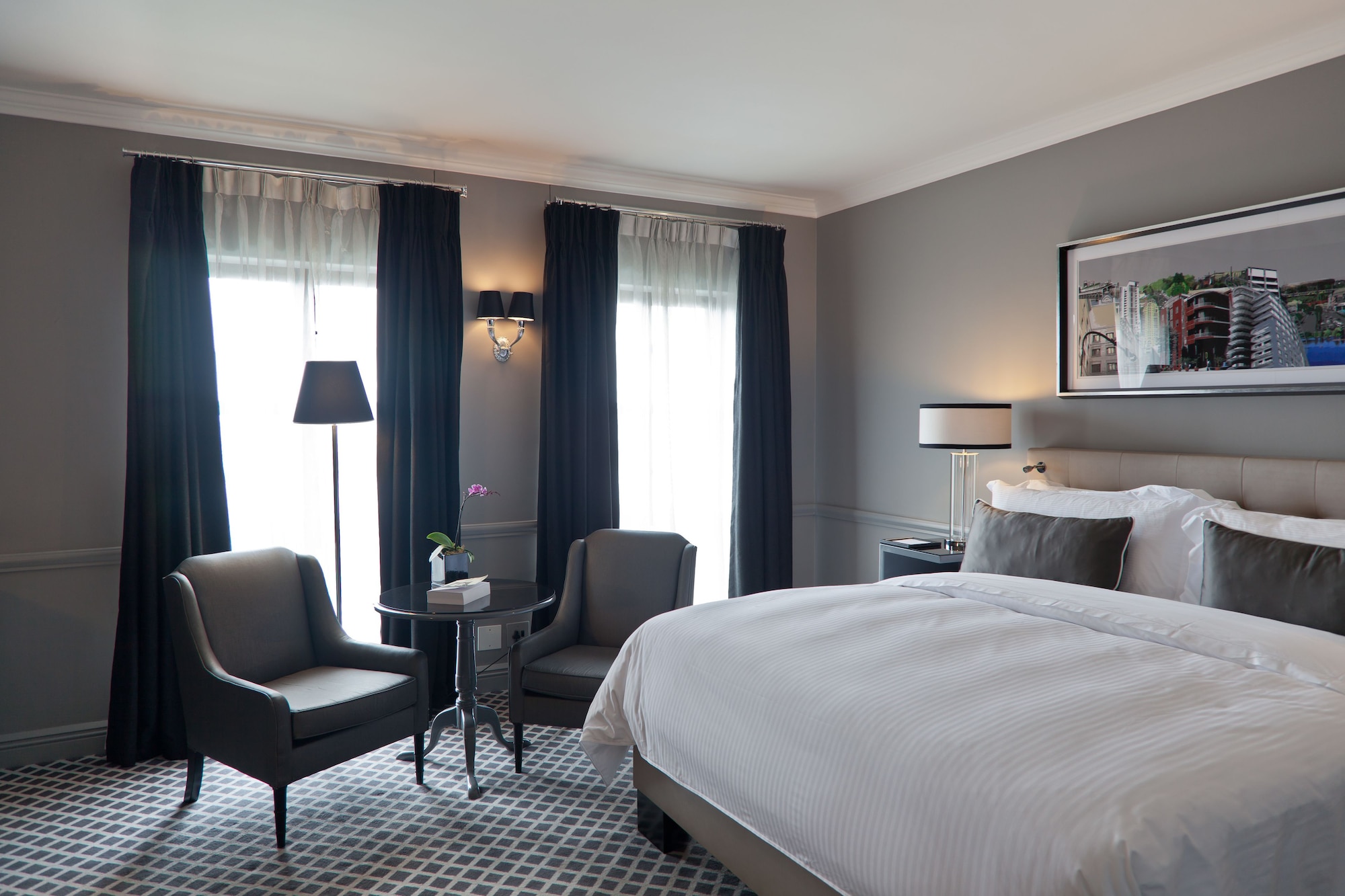 DELUXE, TWIN BEDS