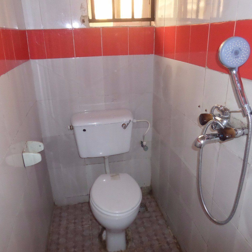 Banilux Guest House 15/19