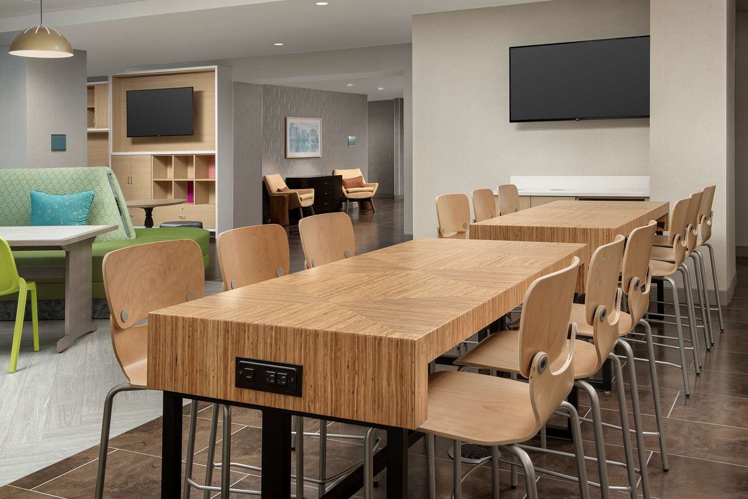 Home2 Suites by Hilton Orlando Downtown, FL 53/60