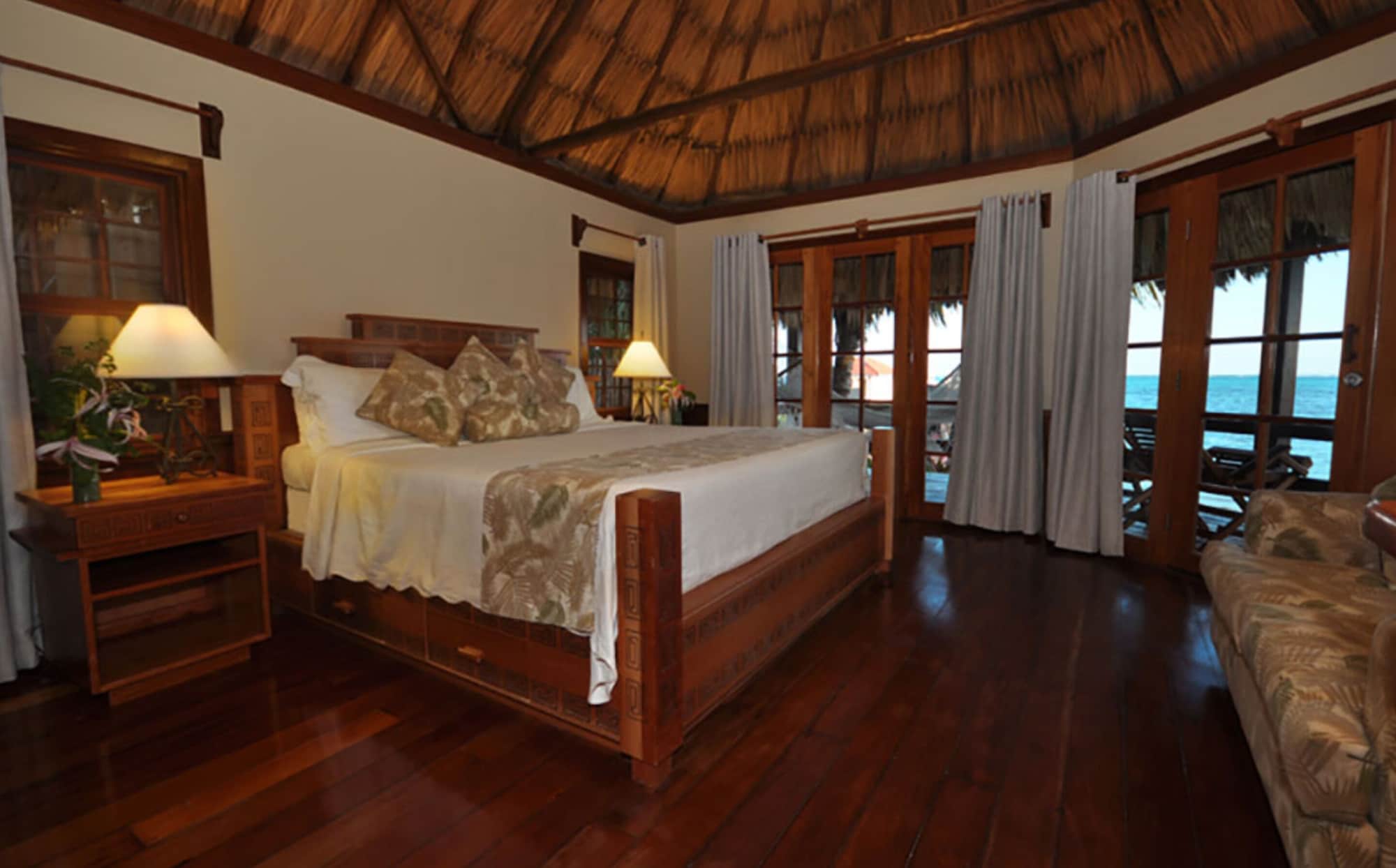 Honeymoon, Cabana, King Bed