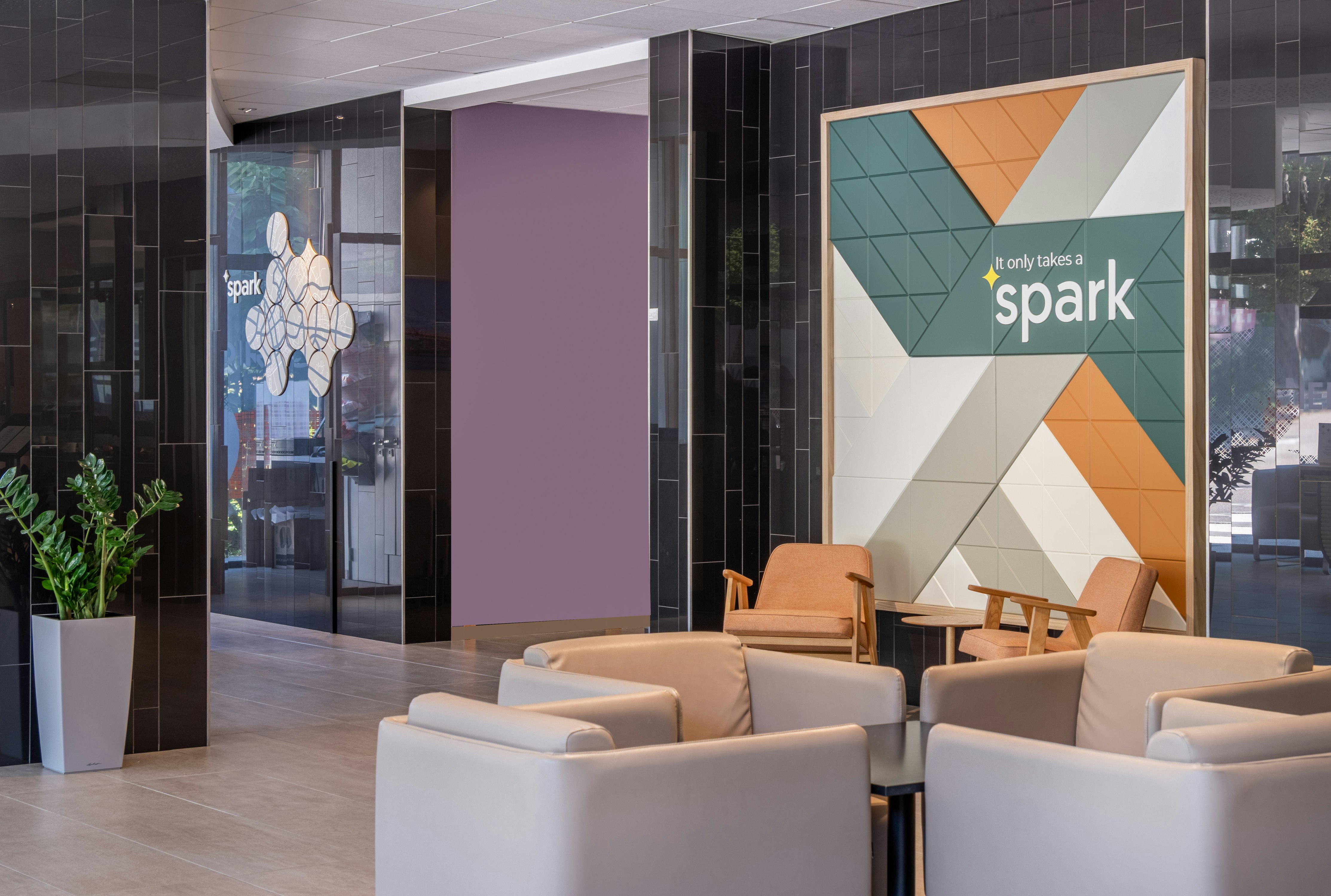 Spark by Hilton Lyon Park Saone 35/61