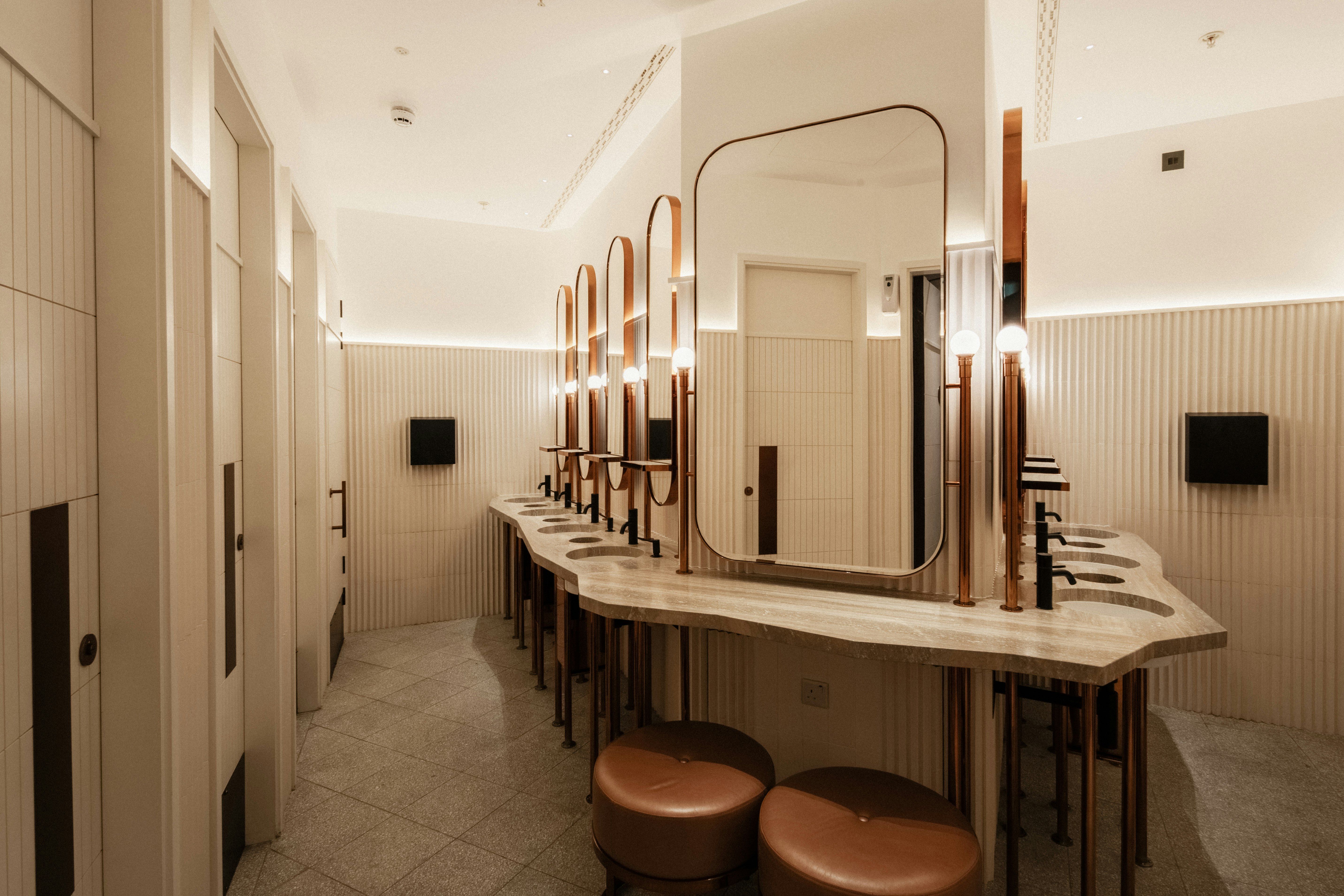 Hart Shoreditch Hotel London Curio Collection by Hilton 49/54