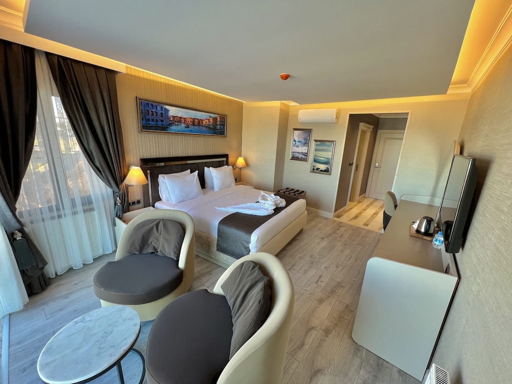 MQ Hotel Suites 27/60