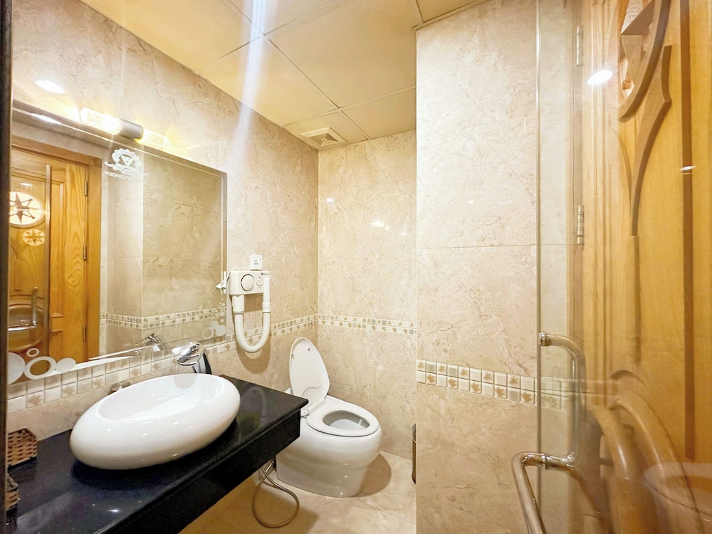 Vuong Tai Hotel 57/61