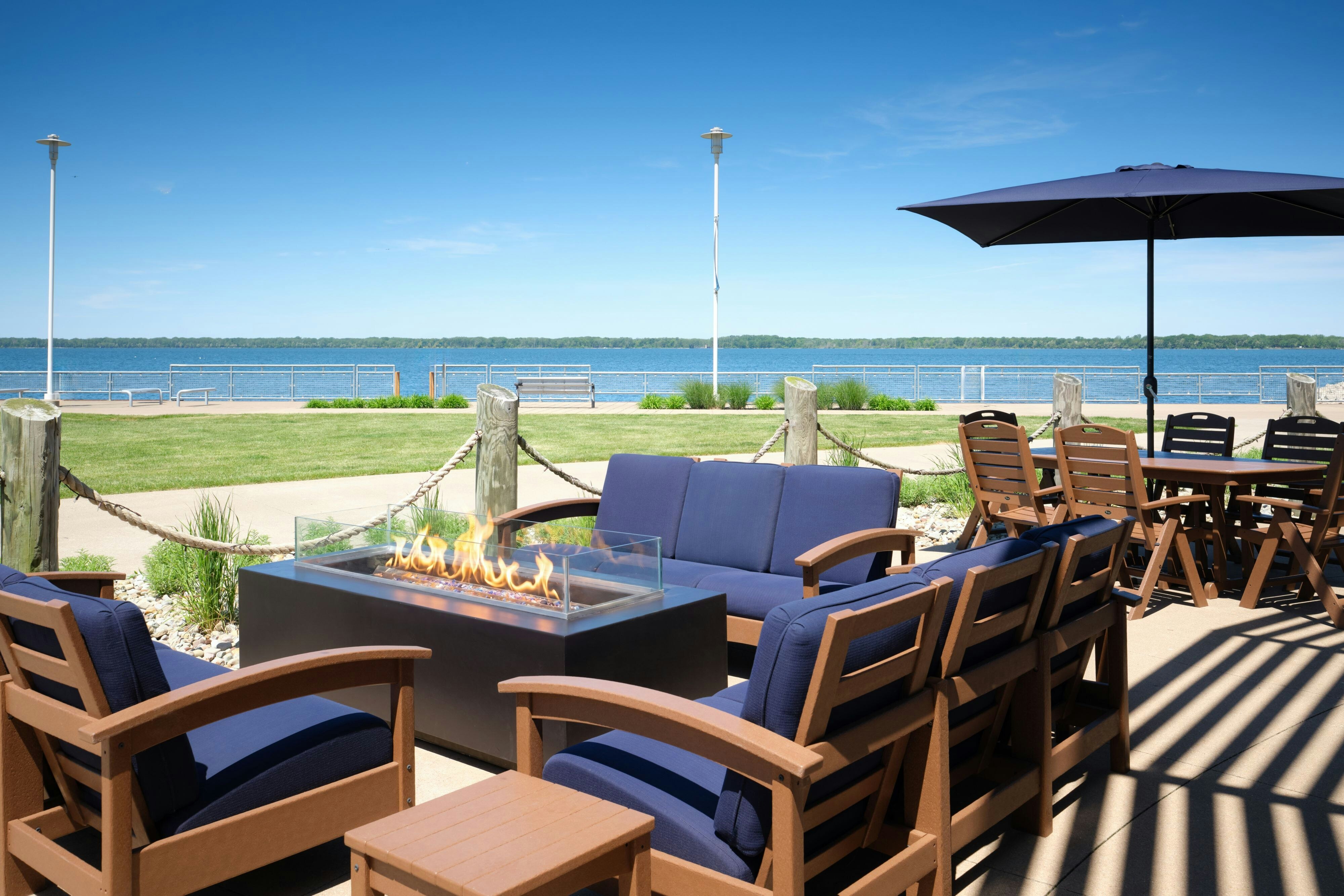 Courtyard Erie Bayfront 31/65